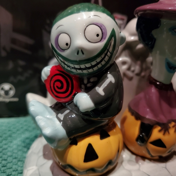 VintageDisney's The Nightmare Before Christmas "Lock Shock & Barrel" S&P Shakers - Picture 2 of 7